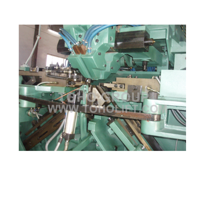 FULL-AUTOMATIC WELDING MACHINE FOR G80 CHAIN